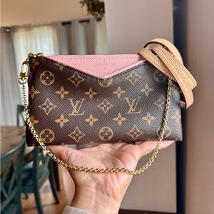 🌸SOLD🌸 Louis Vuitton Pallas Clutch Crossbody Bag